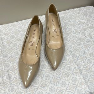 Brand new without box genuine leather pump